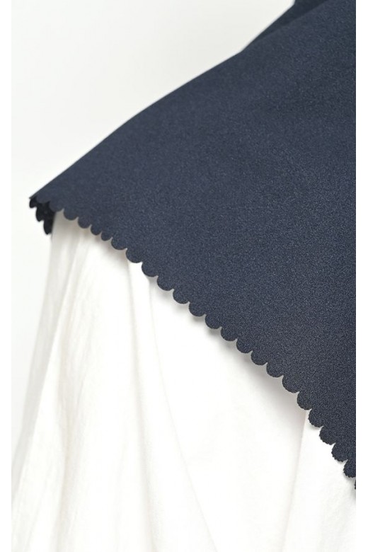 Hijab Segi 4 Diamond Lasercut Navy